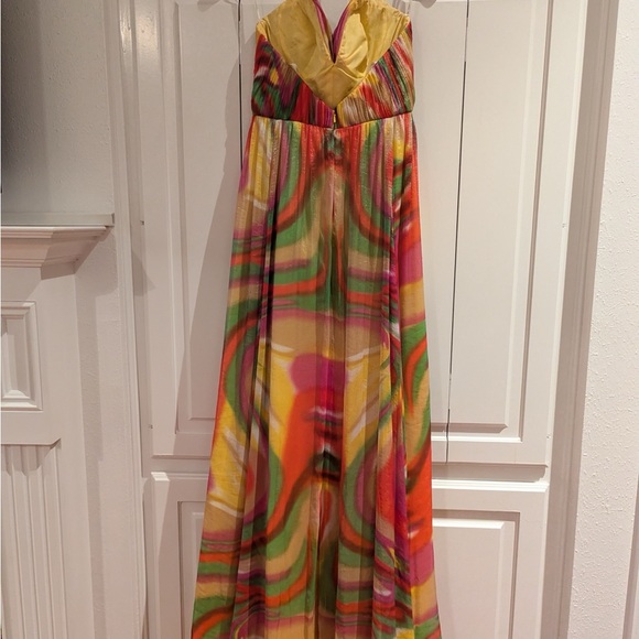 Strapless, multicolored gown - Picture 2 of 6